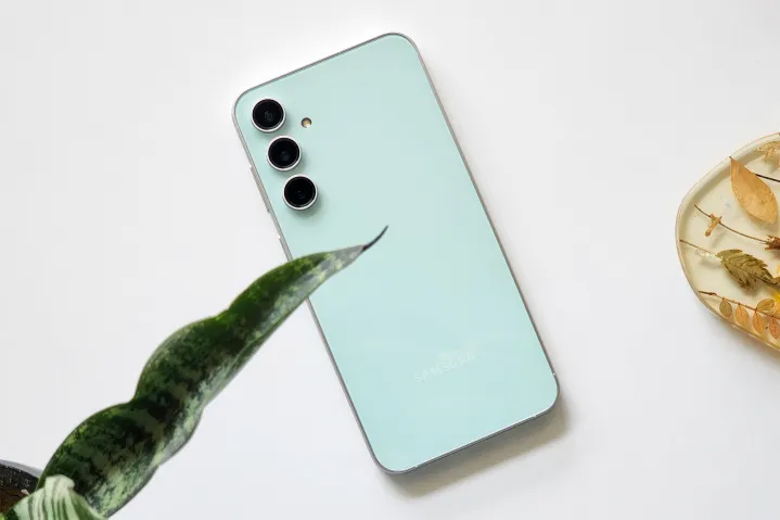 OnePlus 13 mungkin akan kalahkan Galaxy S24 dan iPhone 15