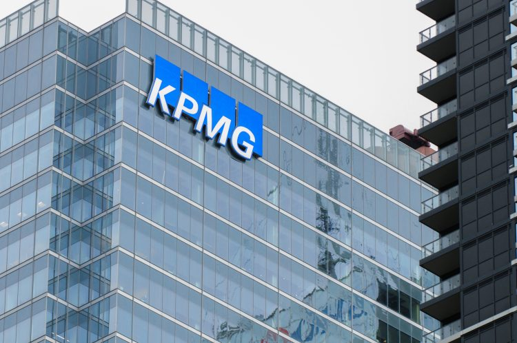 KPMG investasikan $100 juta dalam kemitraan AI dengan Google