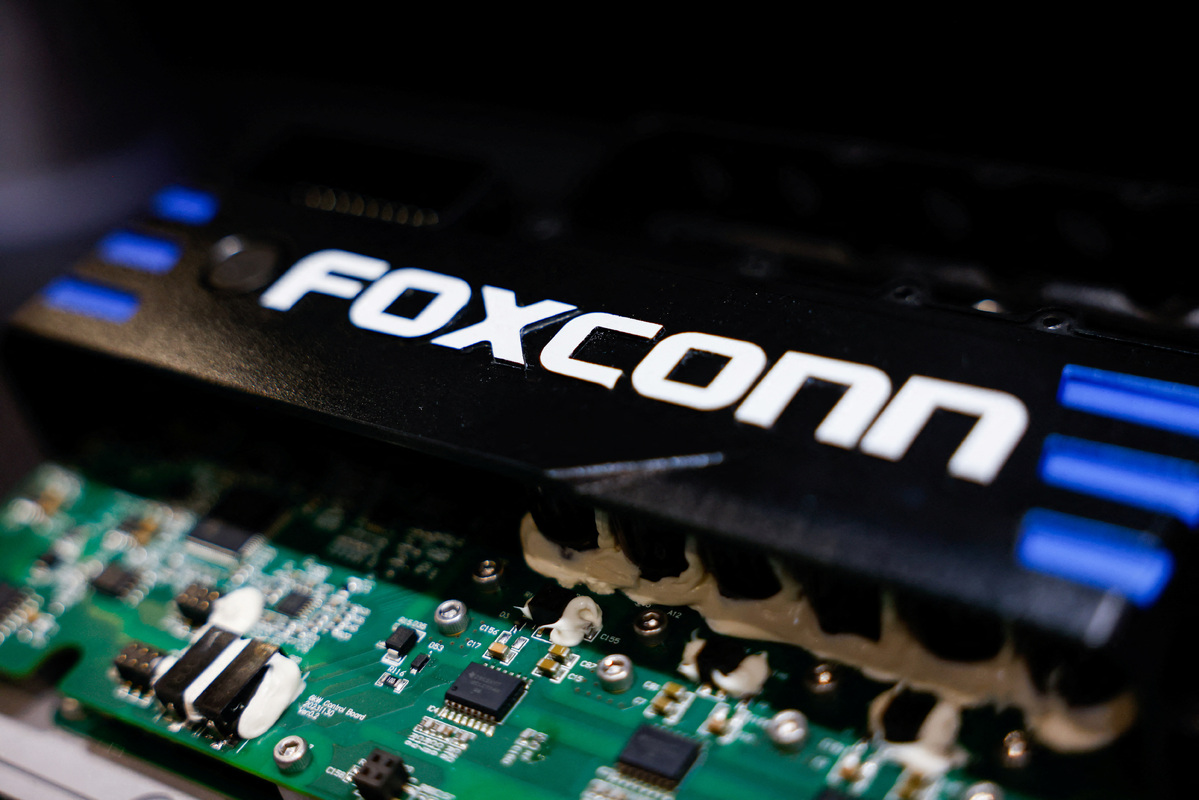 Foxconn melaporkan pertumbuhan kuat oleh permintaan server