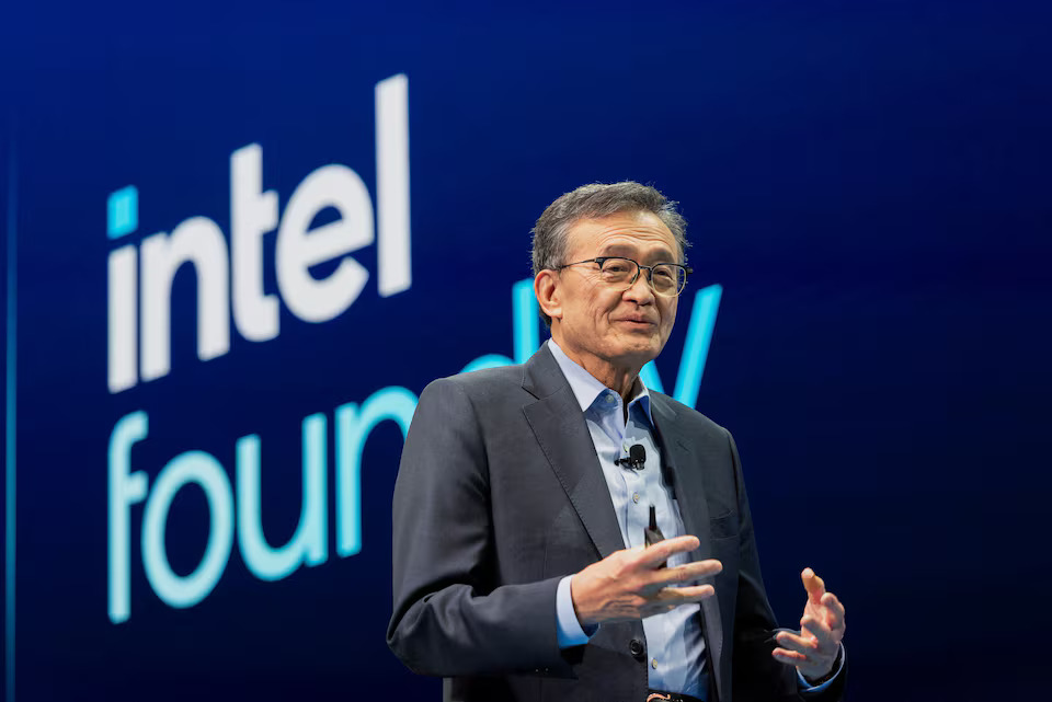 Eksklusif: CEO baru Intel menjajaki perubahan besar dalam bisnis manufaktur chip